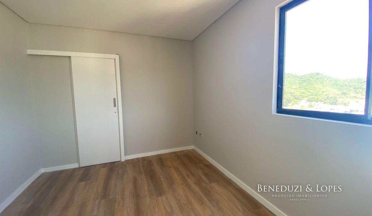 757WpvoDpovx_dSHNCxz