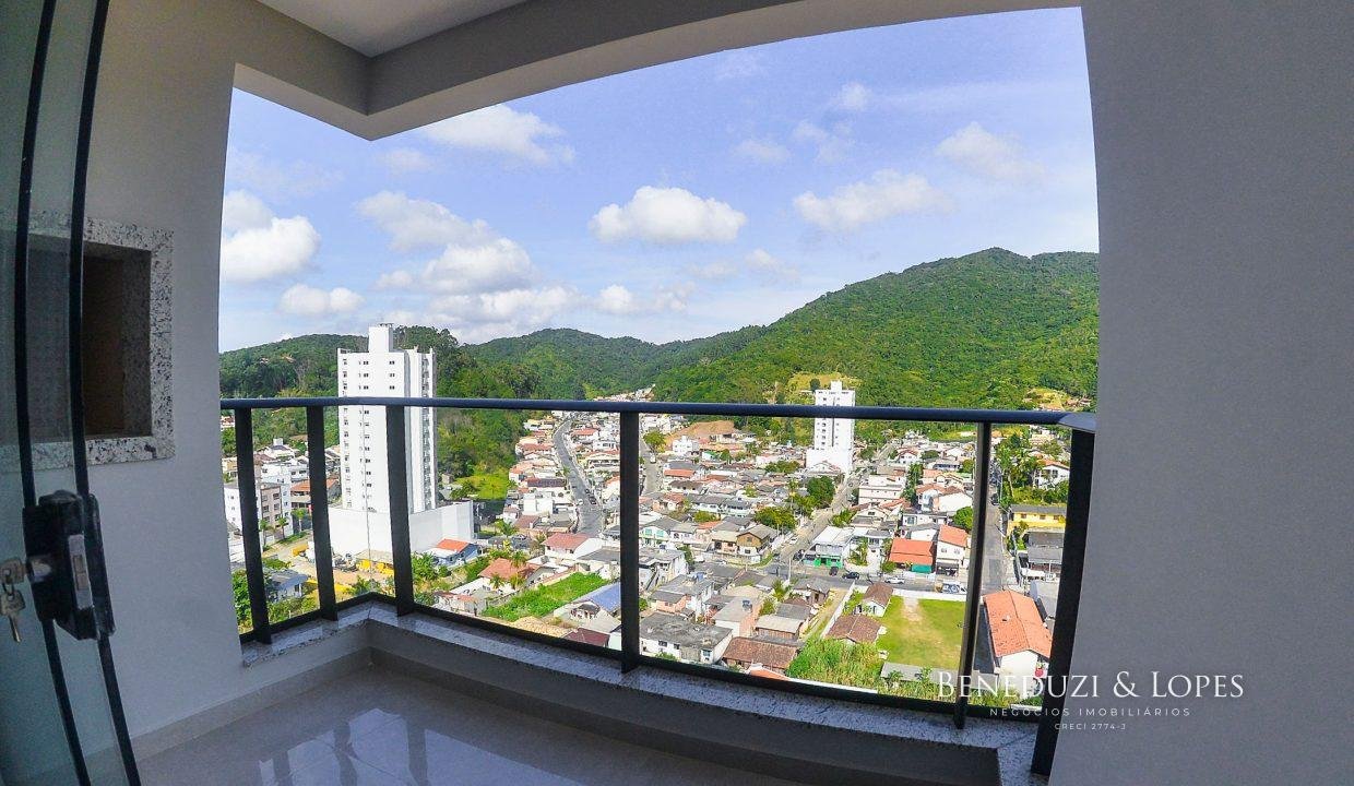 C7uYVS9eti7EN-jbWUrP