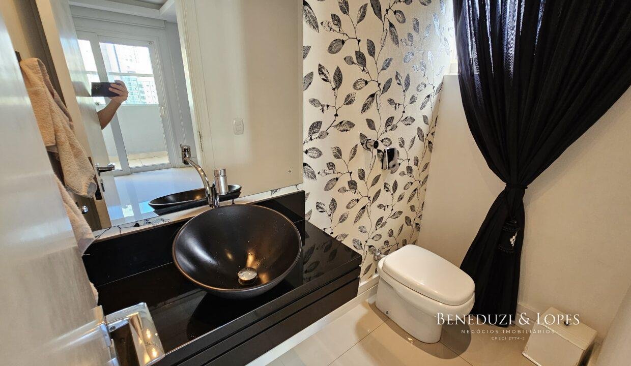 WhatsApp Image 2024-10-22 at 15.44.21 (1)