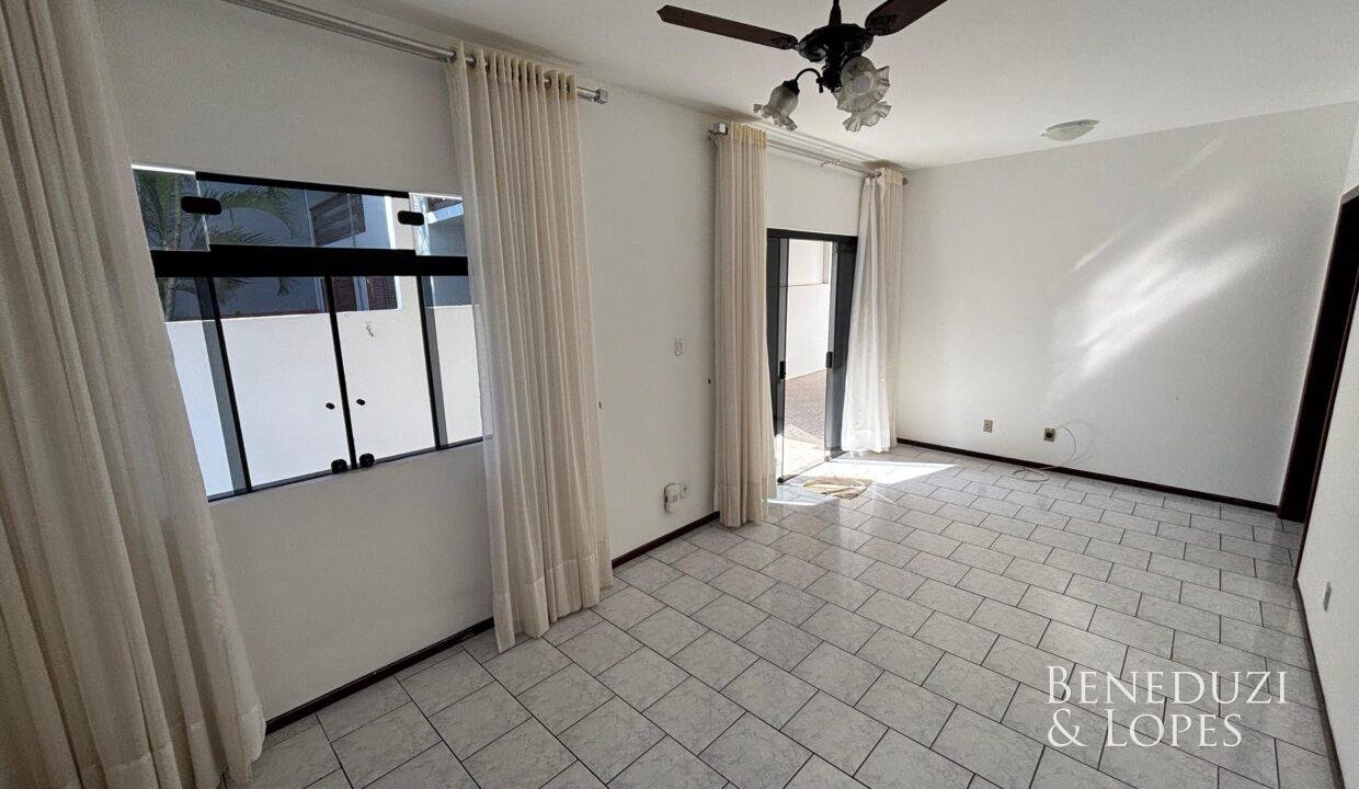 CA0674 - CASA E EDICULA - FAZENDA (13)