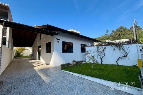CA0674 - CASA E EDICULA - FAZENDA (3)