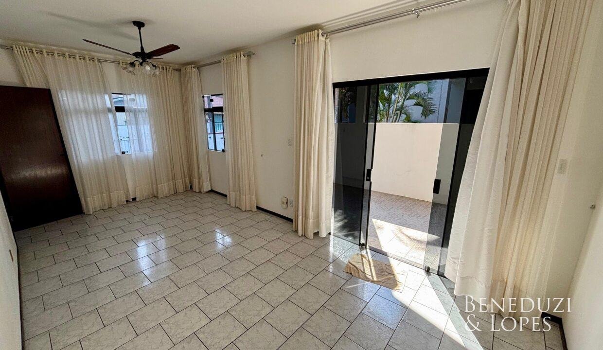 CA0674 - CASA E EDICULA - FAZENDA (9)