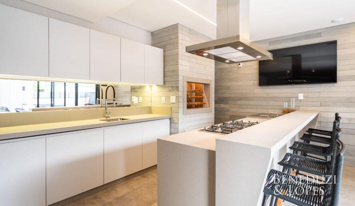 AP1922 - SUN COAST - 1 SUÍTE + 2 DEMI - 25