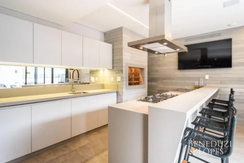 AP1922 - SUN COAST - 1 SUÍTE + 2 DEMI - 25