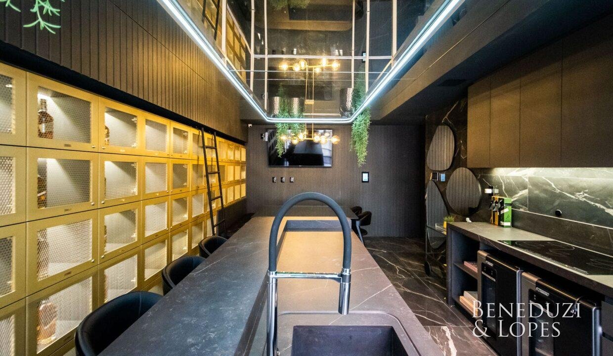 AP1922 - SUN COAST - 1 SUÍTE + 2 DEMI - 28