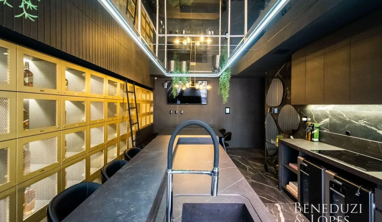 AP1922 - SUN COAST - 1 SUÍTE + 2 DEMI - 28