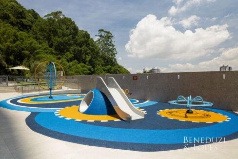 15_Playground.jpg-name-c7f75fe3d0034e89d774e6d09030de2e047f53f7c98c48670d5ecd5d5a1b46b3