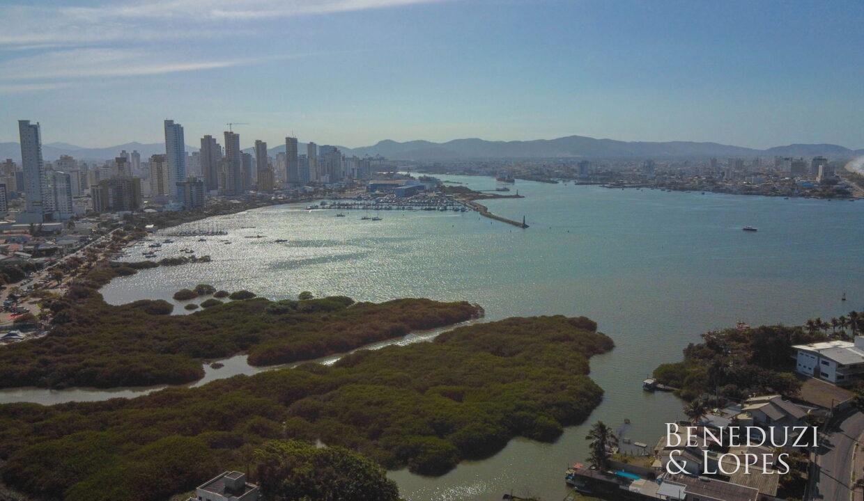 1684525438609_f3718b67-95e2-43b5-8b3d-c466af6e4d69