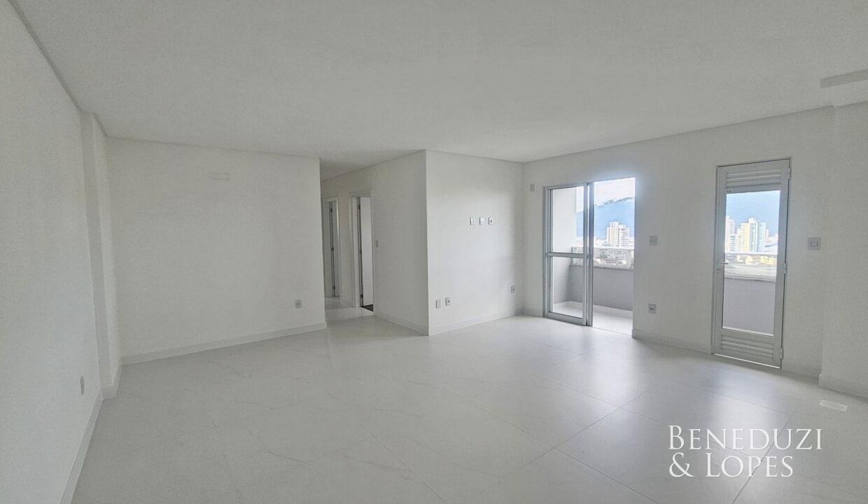 20250506_084112.jpg-name-761967017b398a82ca2c9d6c3af6bd142e0320856bdf64ff2a0cd5896bcc2abc