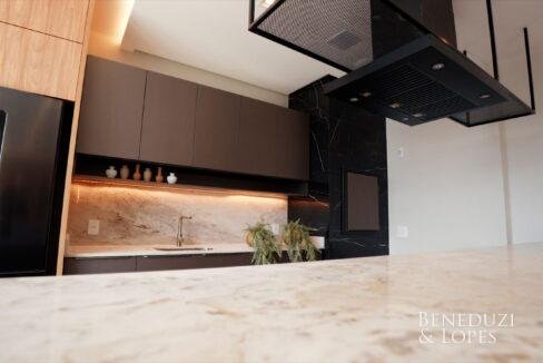 2025_12_AIK_LAQUAMARINE_ENCERRAMENTO_DE_OBRA_HORIZONTAL.00_00_25_01.Still017.jpg-name-c862fb1470ab4a3b4bfa68fbe7c9c7824e2e7af2ab8d75f1e1bb688183186ddb