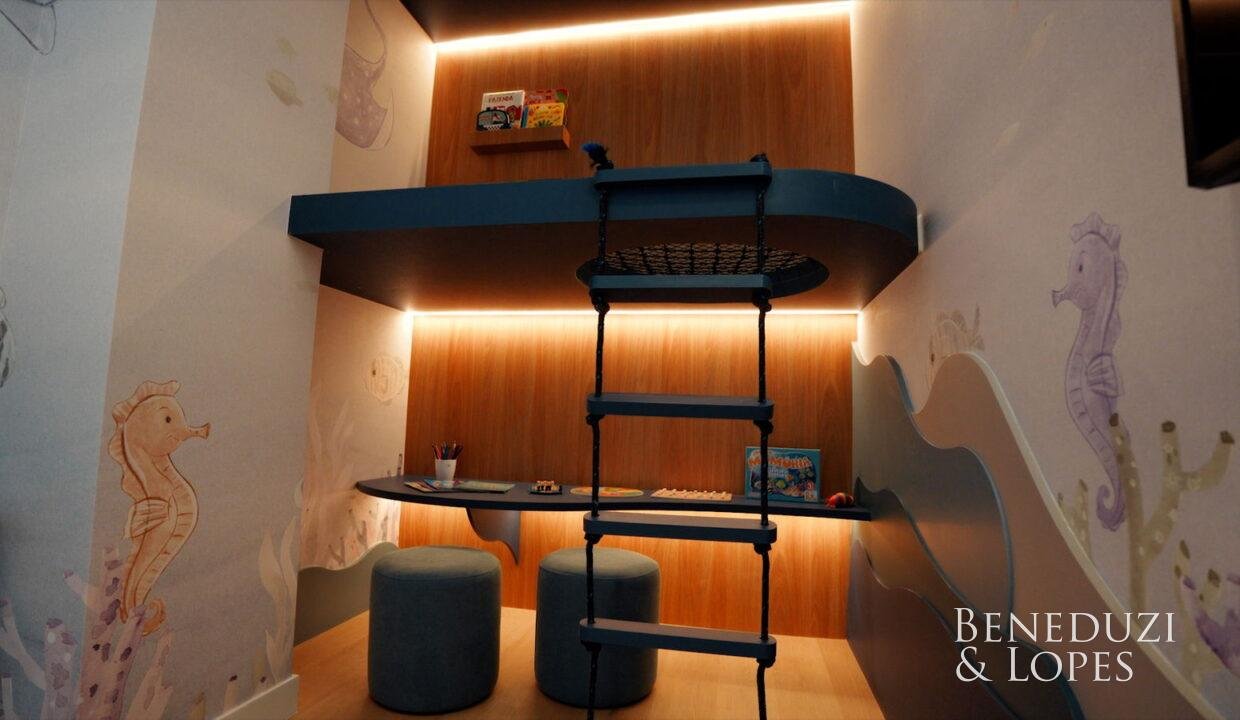 2025_12_AIK_LAQUAMARINE_ENCERRAMENTO_DE_OBRA_HORIZONTAL.00_00_30_14.Still020.jpg-name-ab57c798e35e76f3468dfca7d9fb2bbdf4436c71dec0cc957d14c009f6b44aa2