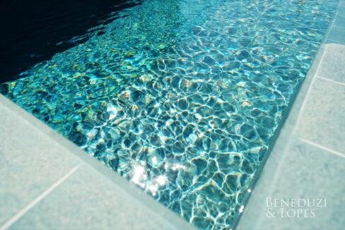 2025_12_AIK_LAQUAMARINE_ENCERRAMENTO_DE_OBRA_HORIZONTAL.00_00_49_13.Still029.jpg-name-51e0ac541257608b98cdad5d412b49341fe529c3a5daa17c20a195391a70a5f4