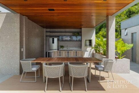 27_Quiosque_1.jpg-name-ef0c23035d163422190ddd178ee1add755cc5a05cea393b630337b1831d71070