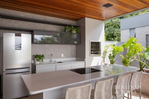 28_Quiosque_1.jpg-name-d633dfe565fb1bd8824239d74f6abb61f1ceaff2024e3a649465b83b27319e85