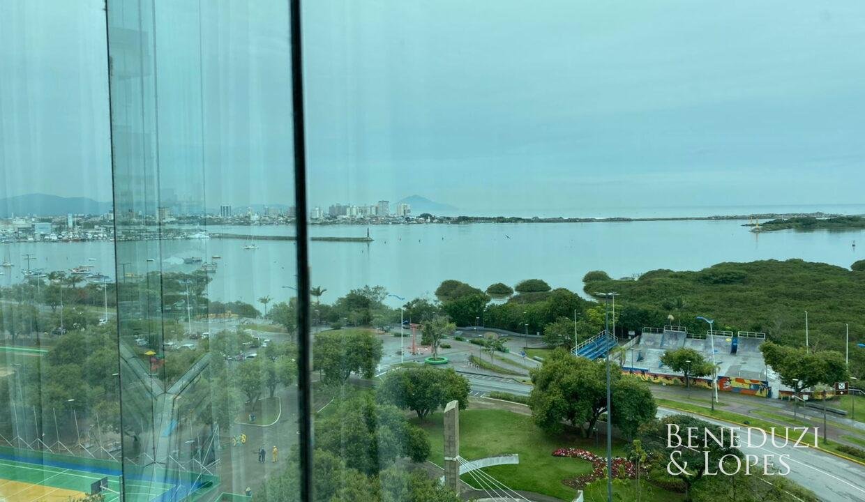 9534fd07101bd24c2a1b7ead1ffa4edb0de9d7cff3bee654e91345f188f027a9