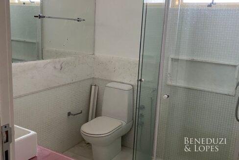 Banheiro_suite_filha.jpg-name-d321bcbc65f71deae511f5dc4ef78db61fe2c992b4e3d13952473fdd02283e90