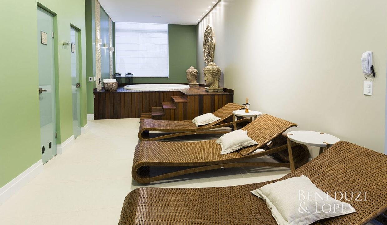 FG_AlJardins_3975_internet.jpg-name-8e235e29d16a19cd1bd8c127cfda7e379166a5357fc002c91479e1a522f1b2a3