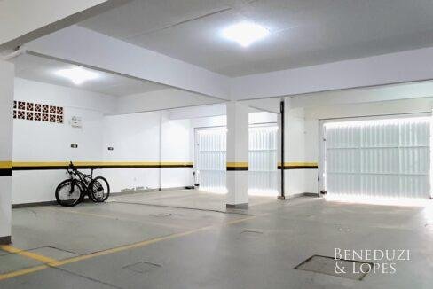 Garagem_803.jpg-name-b10bce46288a58be3c2806769212dba5cc15642b00e0d1690df90f8463e00a00