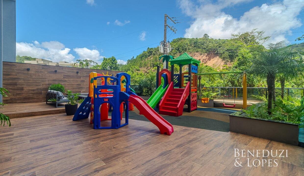 IMG_8_de_125_.jpg-name-b0e982107257d9df713a6b4eb6de9ebee73afd792e064d113efc7855651de46f