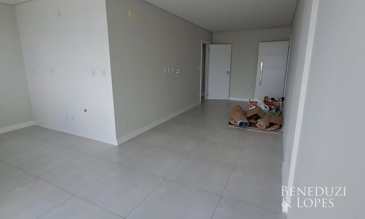 Living_e_Cozinha.jpg-name-7b7d085010dcb8bf8efb09d6793f970689bf495b3854fe64cb83a00741184e35