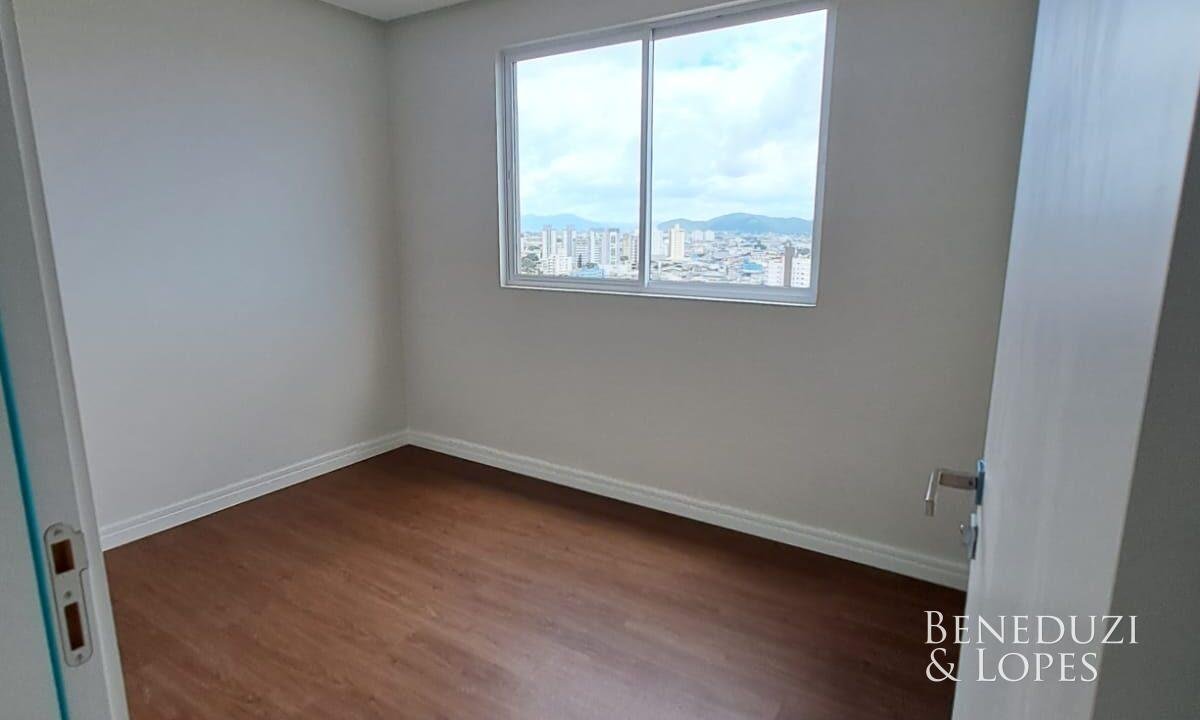 Quarto2.jpg-name-fca6898288bdbd3ab560e20cbd81d53e5866f4cd9ae595cd2c4e490a5a0f44c1