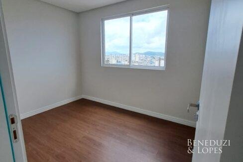 Quarto2.jpg-name-fca6898288bdbd3ab560e20cbd81d53e5866f4cd9ae595cd2c4e490a5a0f44c1