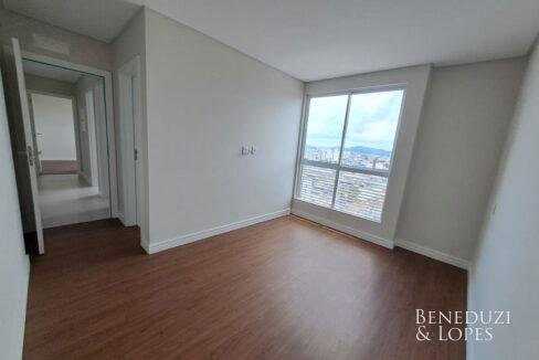 Suite.jpg-name-3615a6f5be591b7dcf085626bf150e3e737f43e9a0a6a792e728489854eaad64