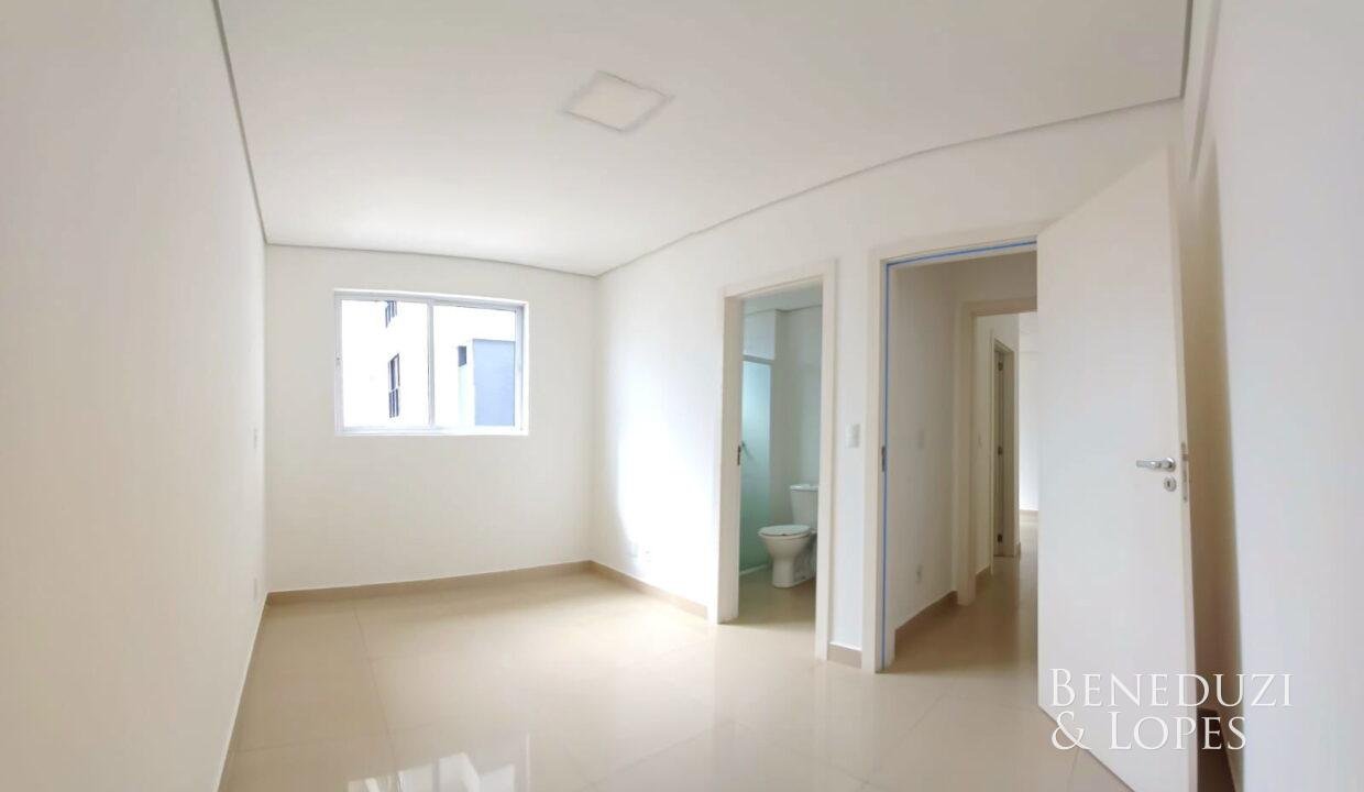 Suite_803.jpg-name-258a9c75c9ac53ec93b2368528d06f35453e35261956bdbe96b0eea2e29093e3