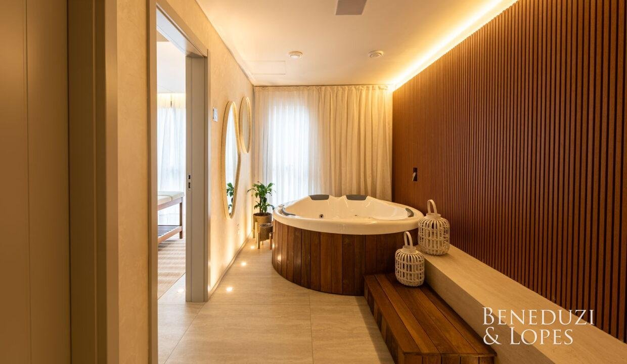 VNC5923-HDR-41.jpg-name-f73a2709f0604077fee173428c0519973308b843998d878ed41d1378d16f3a9b