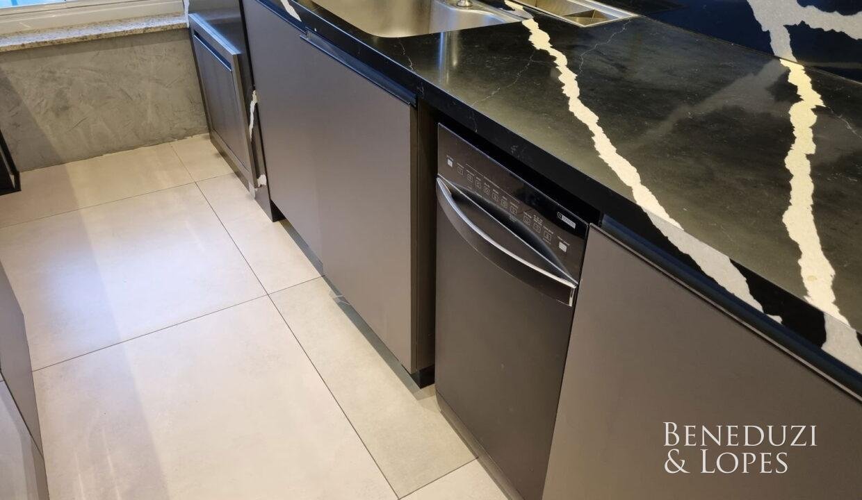 WhatsAppImage2025-07-04at10.57.38