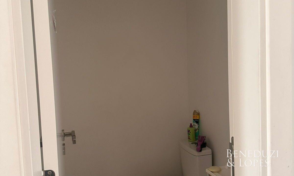 WhatsAppImage2025-10-08at09.26.182