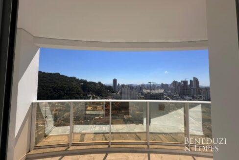 WhatsAppImage2025-10-21at09.28.13