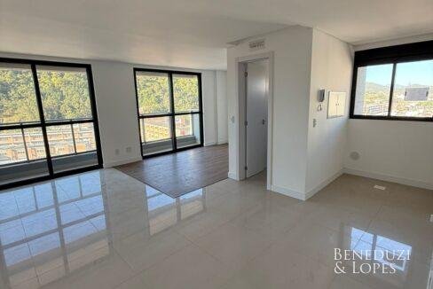 WhatsAppImage2025-10-22at15.38.03