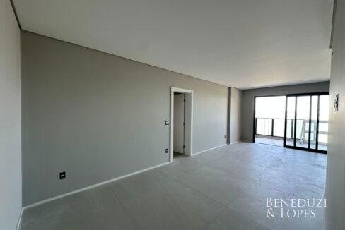 WhatsAppImage2025-12-19at09.18.301