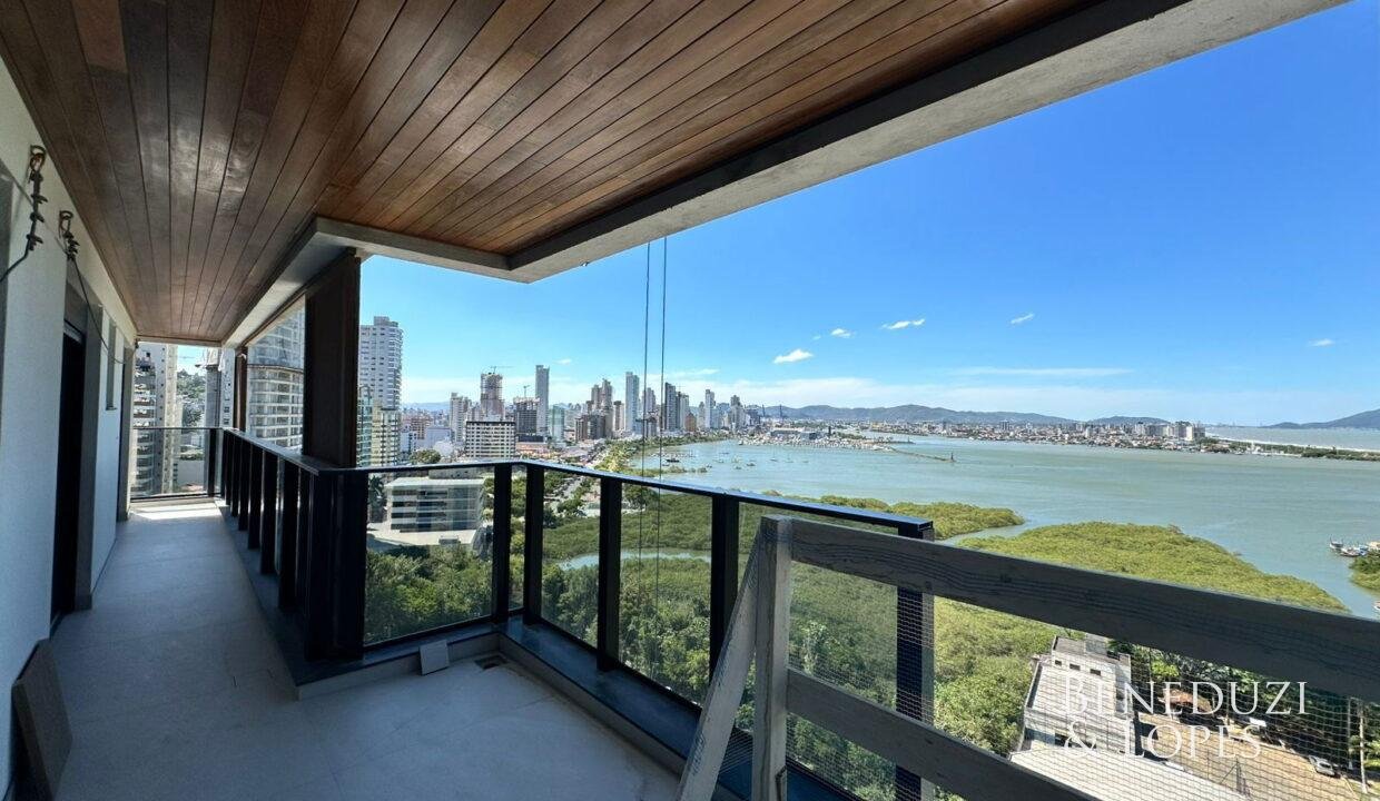 WhatsAppImage2025-12-19at09.18.31