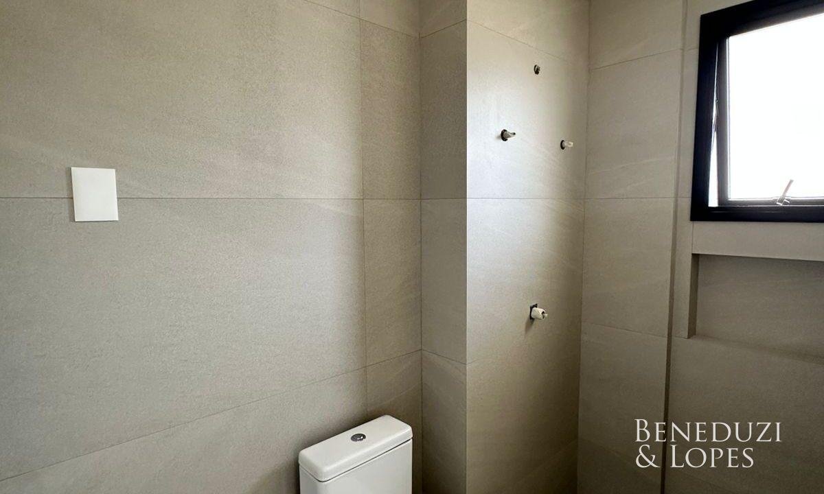 WhatsAppImage2025-12-19at09.18.312