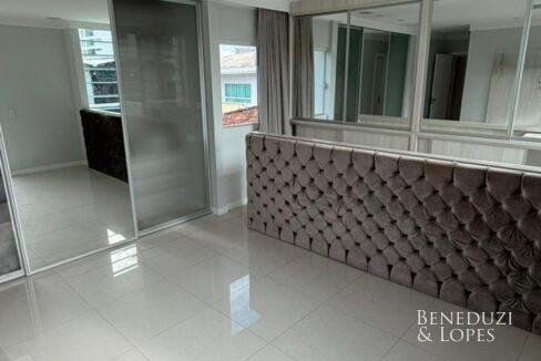 WhatsAppImage2026-04-10at14.32.03