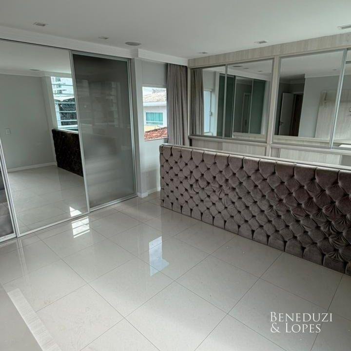 WhatsAppImage2026-04-10at14.32.03