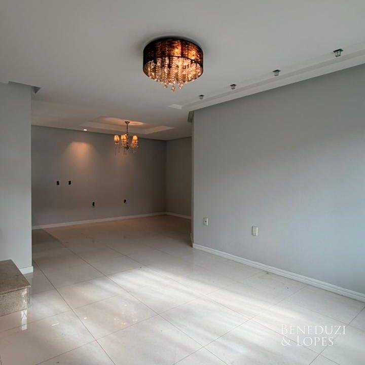 WhatsAppImage2026-04-10at14.32.031