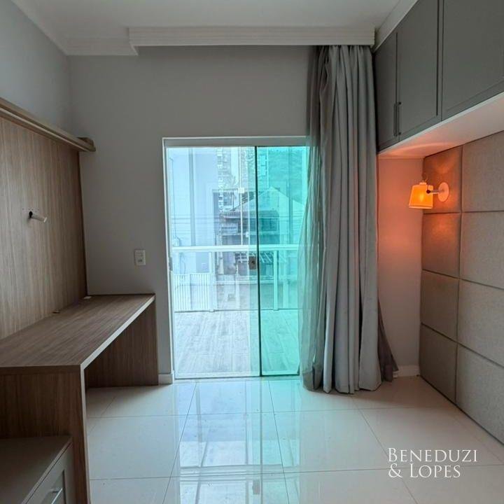 WhatsAppImage2026-04-10at14.32.032