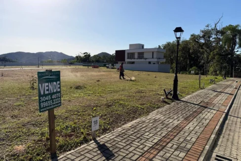 Lote 18C