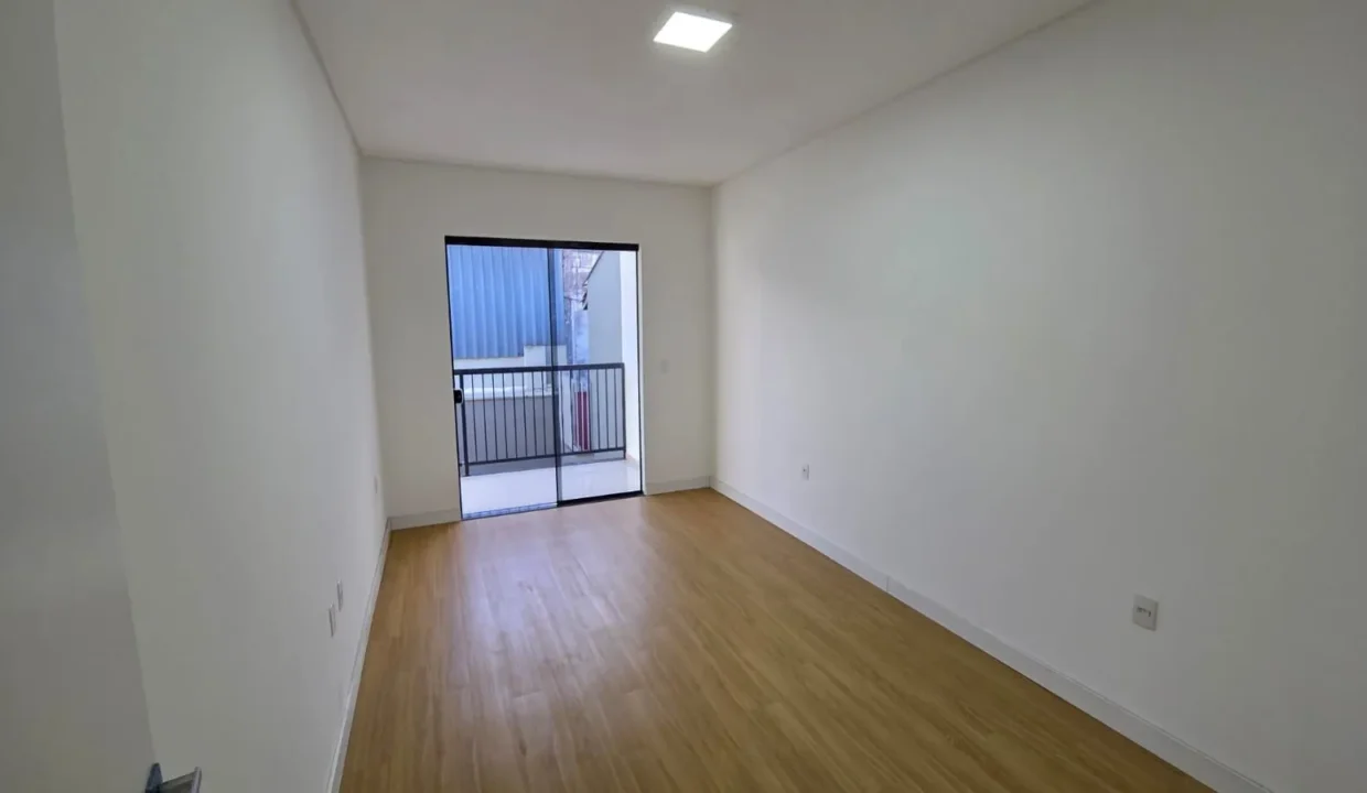 QUARTO LADO DIREITO