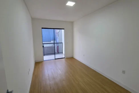 QUARTO LADO DIREITO